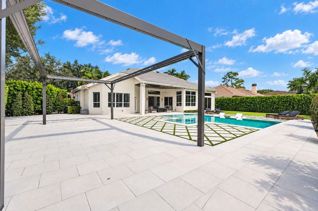851 FOREST GLEN Lane, Wellington, FL 33414