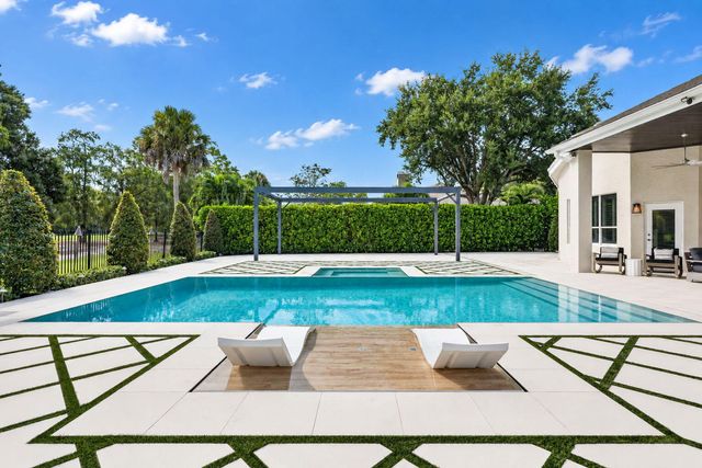 851 FOREST GLEN Lane, Wellington, FL 33414