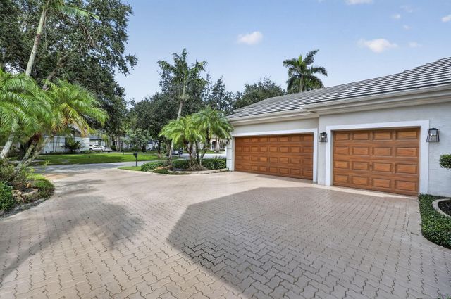 851 FOREST GLEN Lane, Wellington, FL 33414