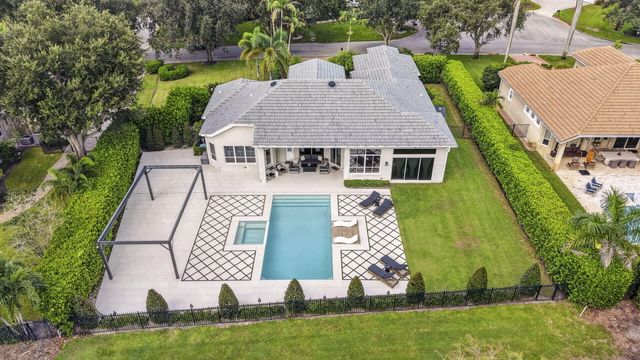 851 FOREST GLEN Lane, Wellington, FL 33414