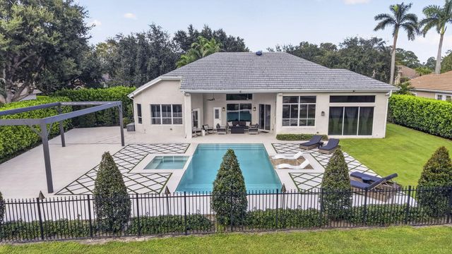 851 FOREST GLEN Lane, Wellington, FL 33414