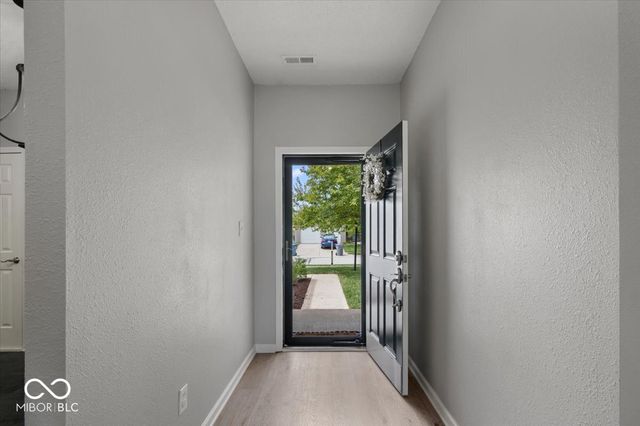 19406 Prairie Crossing Drive, Noblesville, IN 46062