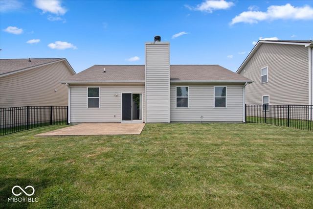 19406 Prairie Crossing Drive, Noblesville, IN 46062