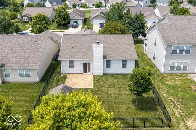 19406 Prairie Crossing Drive, Noblesville, IN 46062