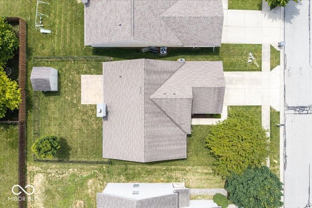 19406 Prairie Crossing Drive, Noblesville, IN 46062