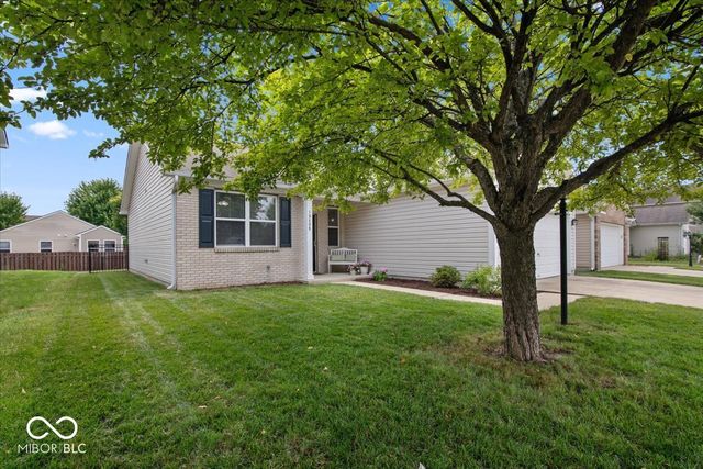 19406 Prairie Crossing Drive, Noblesville, IN 46062