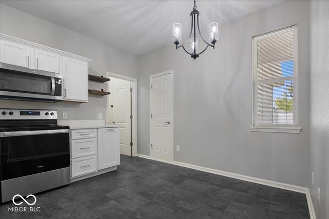 19406 Prairie Crossing Drive, Noblesville, IN 46062