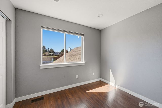 21315 40th Avenue E, Spanaway, WA 98387