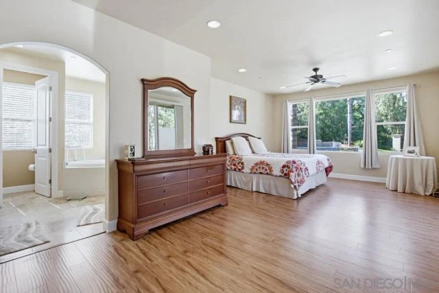 232 Calle Florecita, Escondido, CA 92029