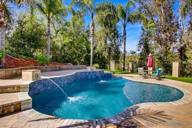 232 Calle Florecita, Escondido, CA 92029