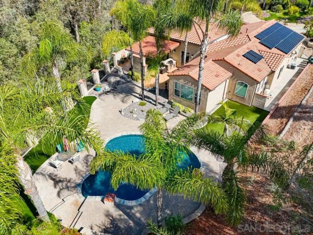 232 Calle Florecita, Escondido, CA 92029