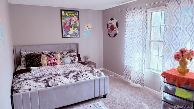 1915 S Oakland Way, Aurora, CO 80014