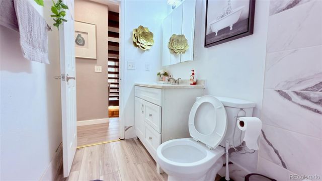 1915 S Oakland Way, Aurora, CO 80014