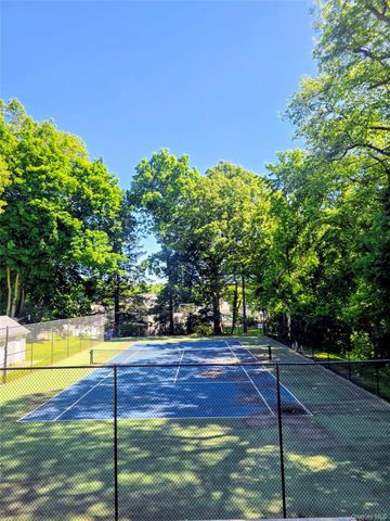 100 Chateau Lane 39, Hawthorne, NY 10532