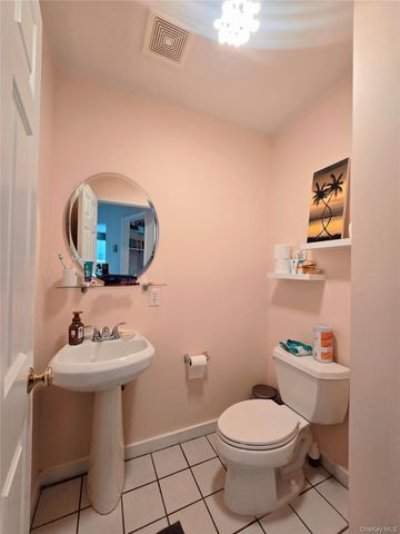 100 Chateau Lane 39, Hawthorne, NY 10532