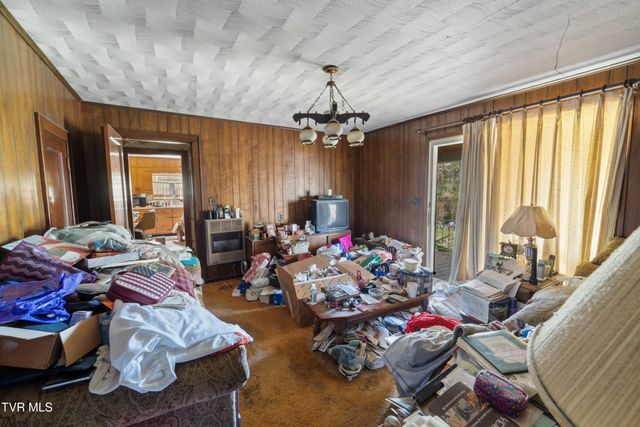 510 West Glade Street, Glade Spring, VA 24340