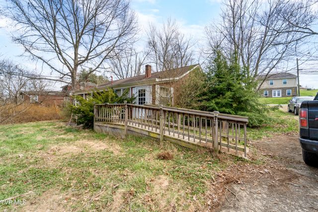 510 West Glade Street, Glade Spring, VA 24340