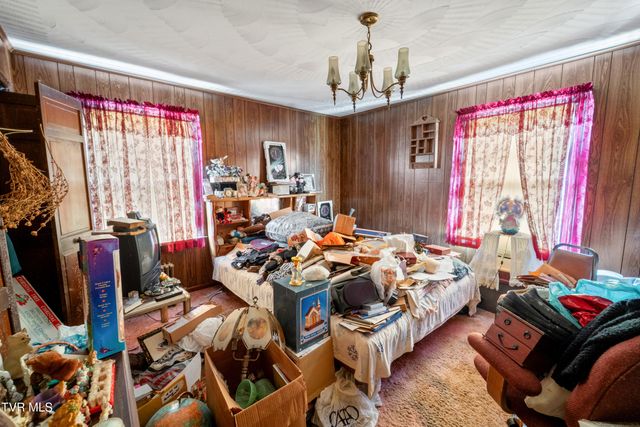 510 West Glade Street, Glade Spring, VA 24340