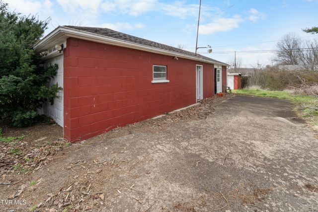 510 West Glade Street, Glade Spring, VA 24340