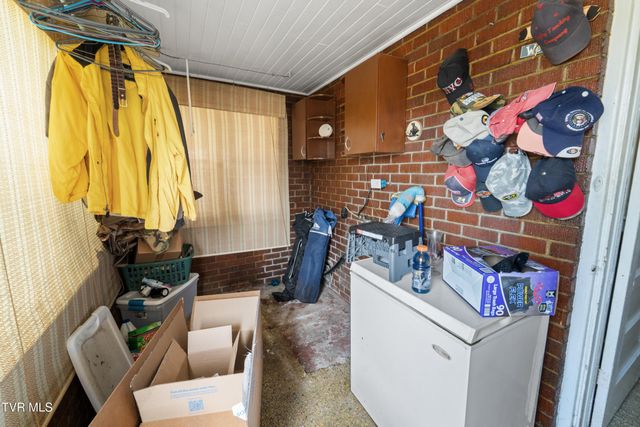 510 West Glade Street, Glade Spring, VA 24340