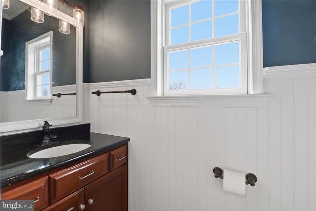 141 BELL RD, Palmyra, PA 17078