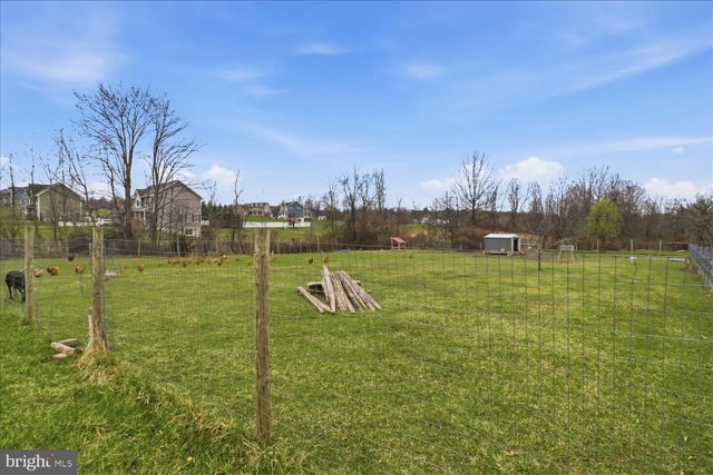 141 BELL RD, Palmyra, PA 17078