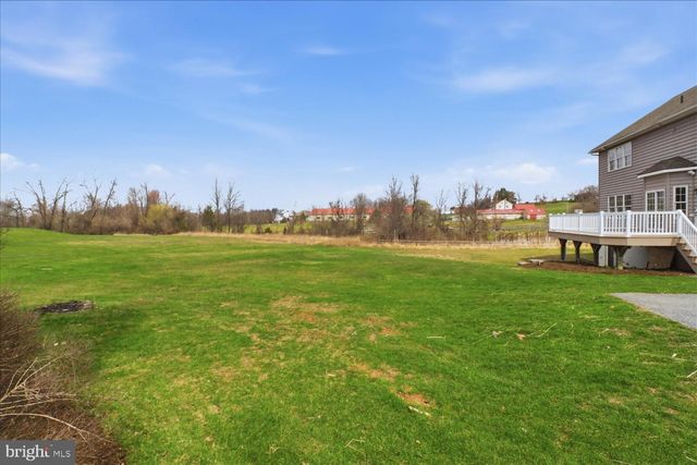 141 BELL RD, Palmyra, PA 17078