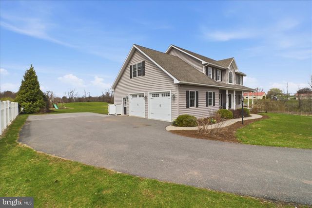 141 BELL RD, Palmyra, PA 17078