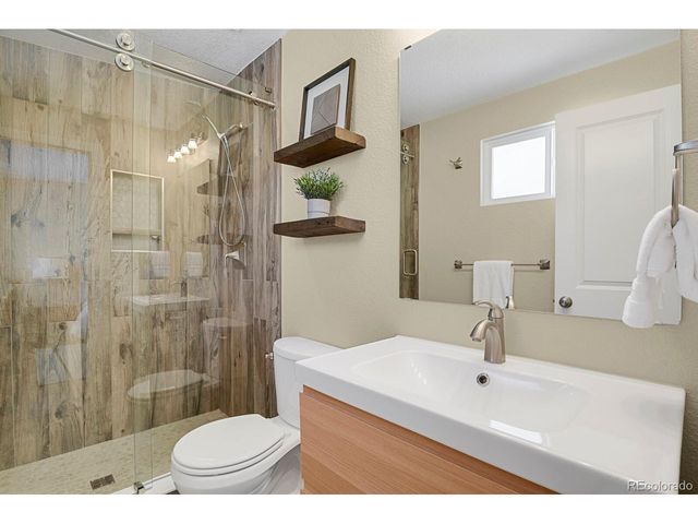 6040 Estes Ct, Arvada, CO 80004