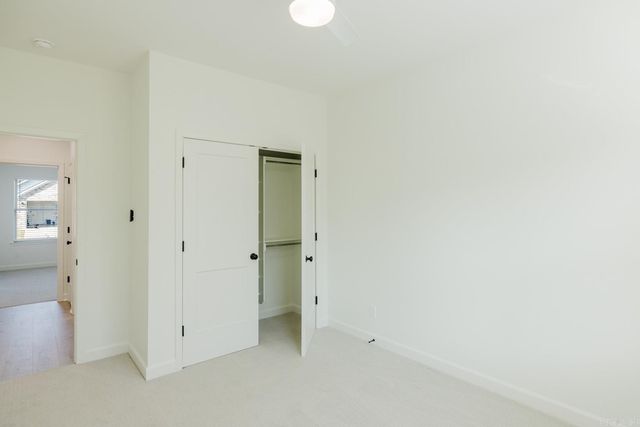 3871 Spencer Crossing Dr, Benton, AR 72019