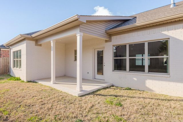 3871 Spencer Crossing Dr, Benton, AR 72019