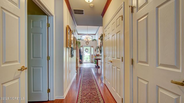 1 Kingston Court, Monroe, NJ 08831