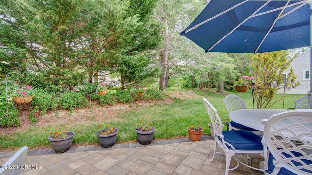 1 Kingston Court, Monroe, NJ 08831