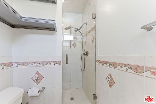 1532 Glendon Avenue, Los Angeles, CA 90024