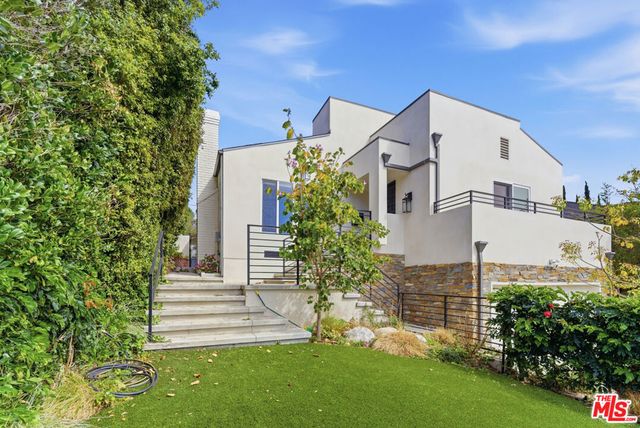 1532 Glendon Avenue, Los Angeles, CA 90024