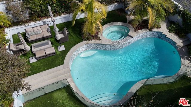 1532 Glendon Avenue, Los Angeles, CA 90024