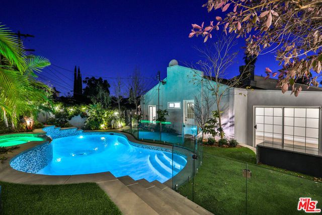 1532 Glendon Avenue, Los Angeles, CA 90024