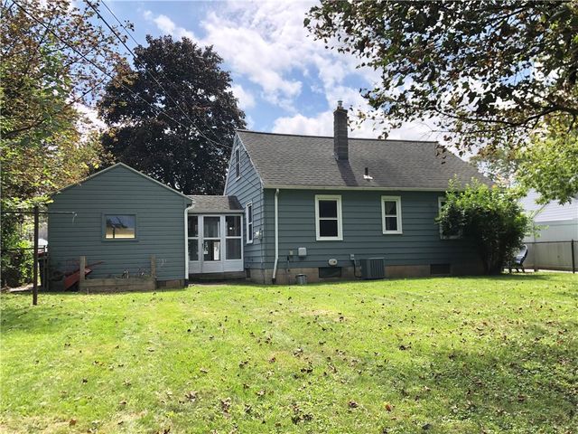 194 Legion Circle, Greece, NY 14616