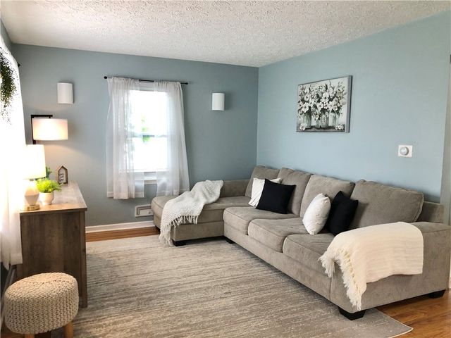 194 Legion Circle, Greece, NY 14616
