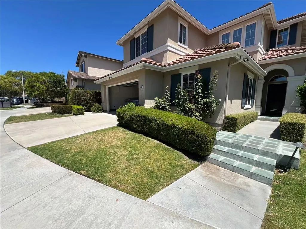 32 Bristlecone, Irvine, CA 92620