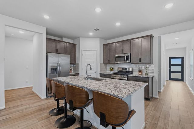 8320 Bristlecone Pine Way, Magnolia, TX 77354