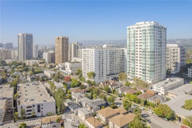 10370 Ashton Avenue, Los Angeles, CA 90024