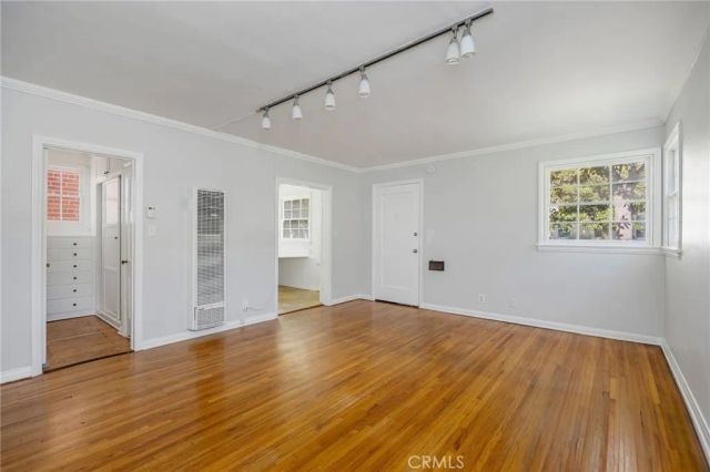 10370 Ashton Avenue, Los Angeles, CA 90024