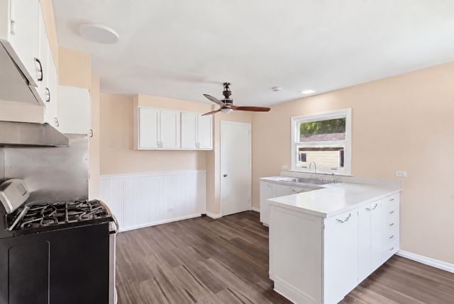 2132 Linden Avenue, Waukegan, IL 60087