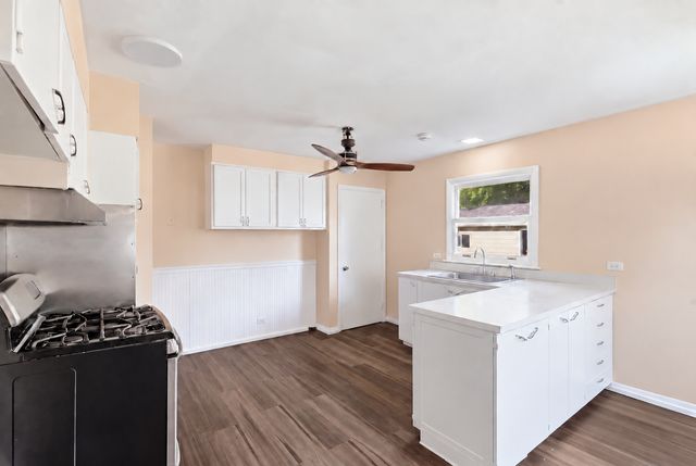 2132 Linden Avenue, Waukegan, IL 60087