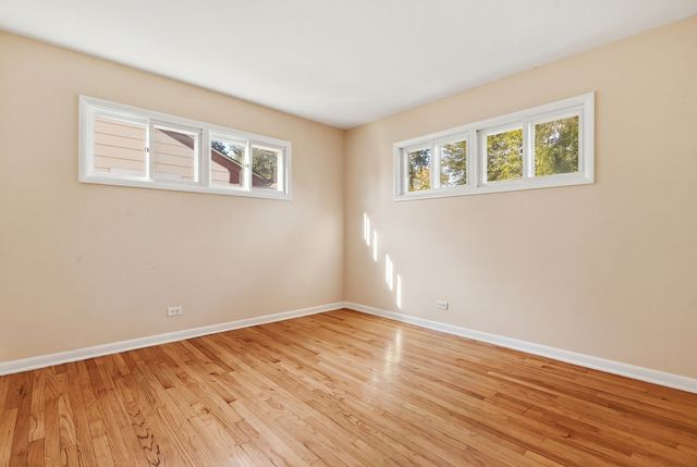 2132 Linden Avenue, Waukegan, IL 60087