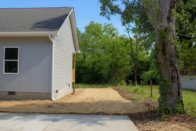 727 Walker Avenue, Rossville, GA 30741