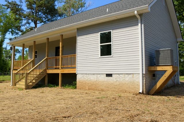 727 Walker Avenue, Rossville, GA 30741