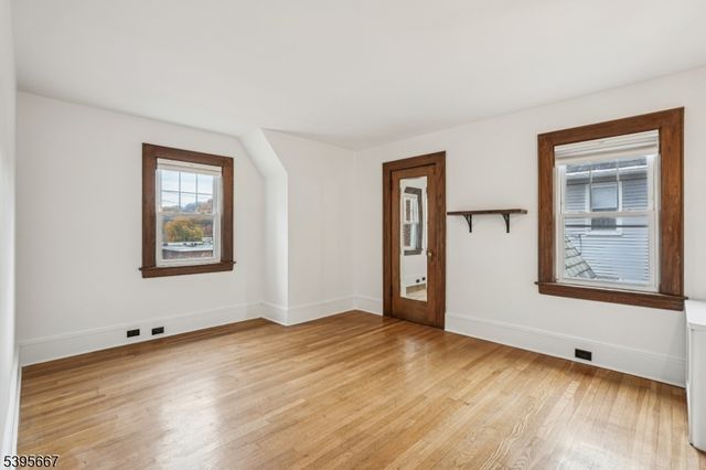 8 N Elk Ave, Dover Town, NJ 07801