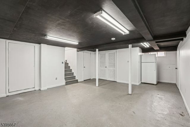 8 N Elk Ave, Dover Town, NJ 07801